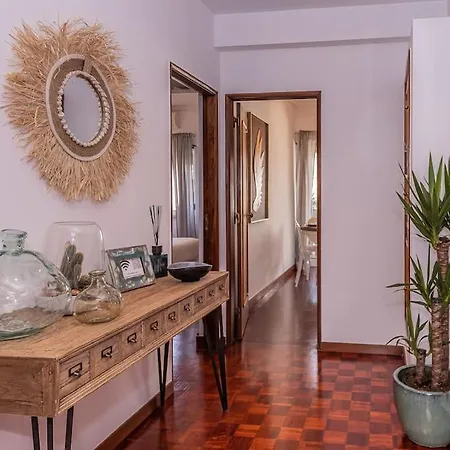 Cozy 3 Bedroom In Front Of The Subway Apartment Lisbon