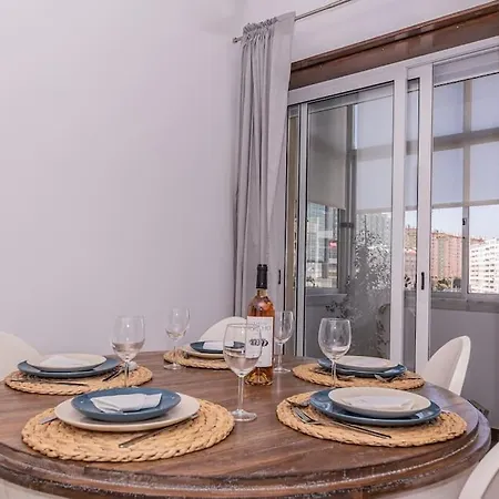 Apartment Cozy 3 Bedroom In Front Of The Subway