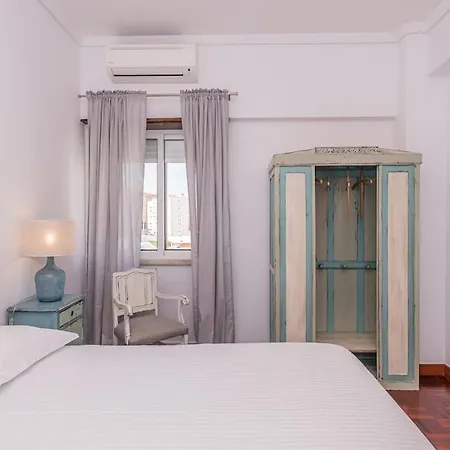 Cozy 3 Bedroom In Front Of The Subway * Lisbon